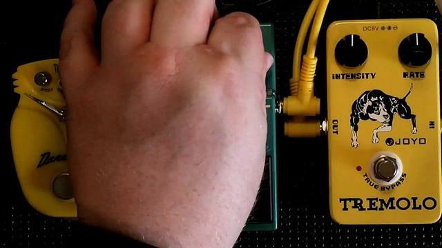 Tremolo Shoot Out - Episode 3: Boss TR-2 Tremolo VS Danelectro Tuna Melt VS Joyo Tremolo