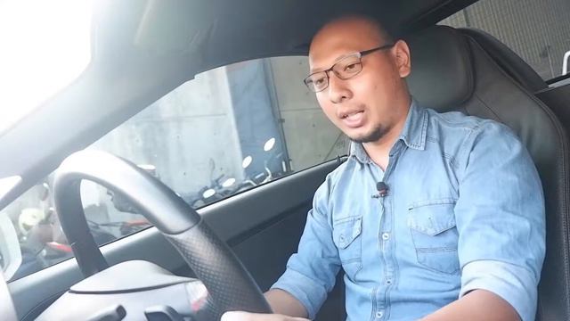 Mercedes Benz SLK 300 2010 | Review Indonesia смотреть онлайн