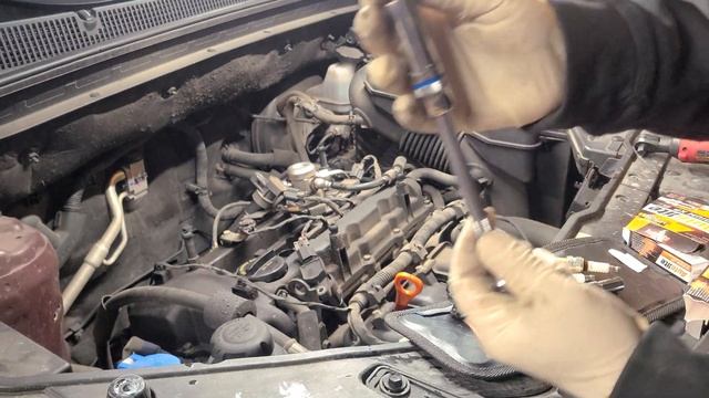 2013 Kia Sorento 4cyl GDI tune up/ spark plug replacement смотреть онлайн