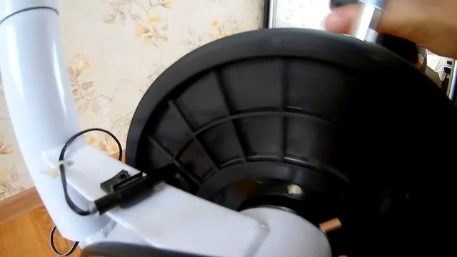 Механическая магнитная нагрузка. Велотренажер изнутри смотреть онлайн