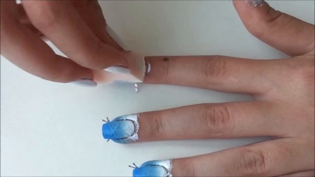 Маникюр с помощью скотча // Градиент смотреть онлайн