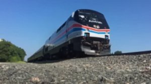 Грузовой поезд в США. Американская железная дорога Тепловоз Локомотив товарный состав