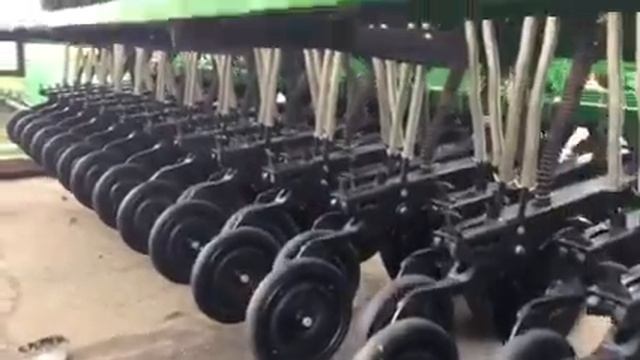 Сеялка зерновая механическая Great Plains 6, 1 м. кап. ремонт из США смотреть онлайн