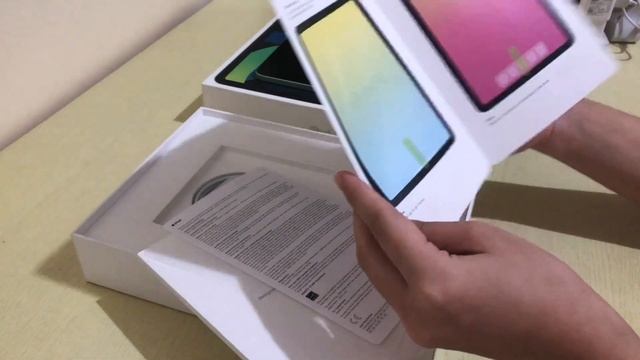 UNBOXING IPAD AIR 4 *EARLY BIRTHDAY SURPRISE! | Confidently Claire смотреть онлайн