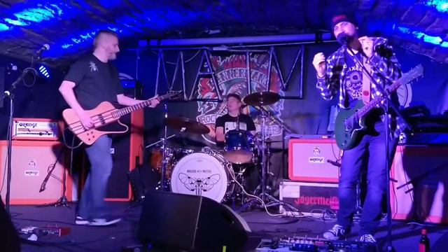 Metatone - Sky Is... Live at Bannermans Edinburgh September 2019 смотреть онлайн
