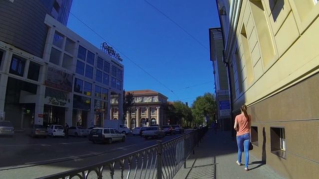 Прогулка от улицы Постышева до ЦУМа смотреть онлайн