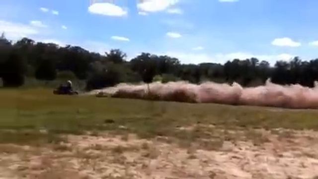 Throwing Dirt On A Banshee Gsxr 600