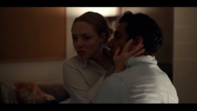The Dropout 1x01-1x02 / Kiss Scenes — (Amanda Seyfried and Naveen Andrews) смотреть онлайн