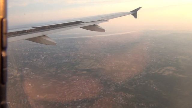 Landing in Belgrade Nikola Tesla airport 30/07/2022 смотреть онлайн