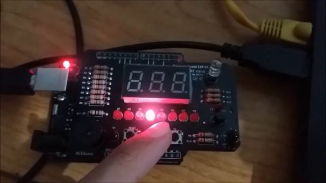 Lab 2 - Buttons Controlling Lights смотреть онлайн