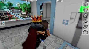 Стала СТОМАТОЛОГОМ БРАЙСА в Брукхейвен РП Роблокс! Выбила Брайсу ЗУБЫ в Brookhaven RP Roblox