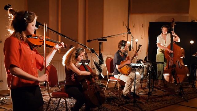 Gipsy Traces - Mart Flecijn & friends (live in Room 13) смотреть онлайн