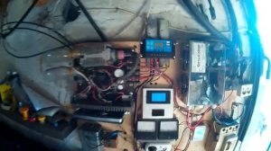 Бюджетный солнечный контроллер из китая  KW 1230    30 ампер.