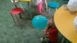 Ракета из воздушного шара. Проверяем реактивное движение на примере шарика