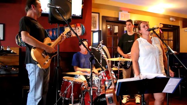 Katie Mitchell Band @ Lilly's Of Long Beach MVI 3128
