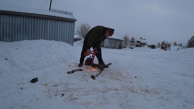 НАСАДКА БОЛГАРКА НА БЕНЗОПИЛУ УРАЛ | ОТ БЕНЗОПИЛЫ STIHL смотреть онлайн