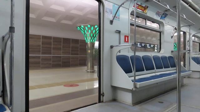 Поездка на Казанском Метропоезде 81-533 в пустом метро 25.04.2022 смотреть онлайн