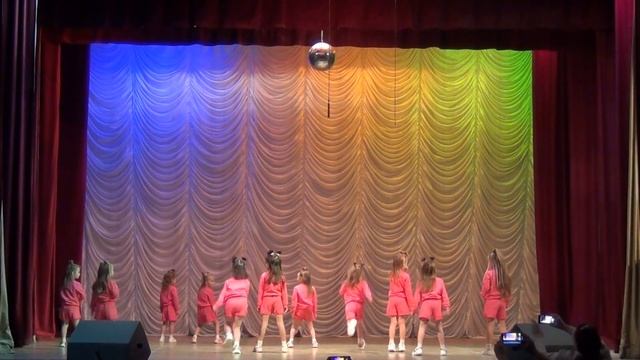 Baby Dance Студия "Личный тренер" Новый Год 2023 филиал управленческий смотреть онлайн