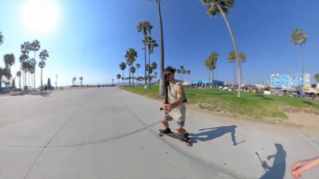 Why love Insta360 ONE X2? #2 - Invisible Selfie Stick смотреть онлайн