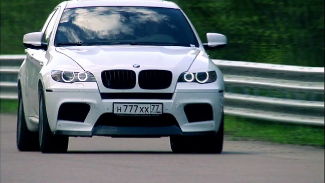 Mercedes E55 AMG Vs Mercedes C63 AMG; Jeep SRT-8 Vs BMW X6M;