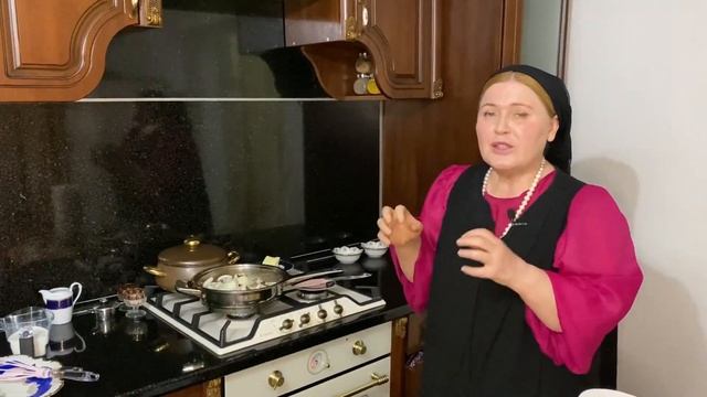 Бефстроганов с картофельным пюре и шампиньонами смотреть онлайн