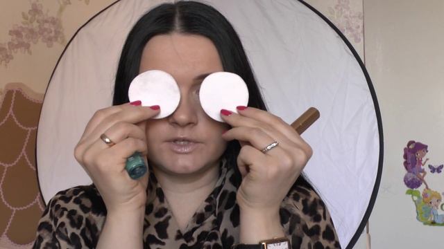 Как смыть супер стойкую тушь Эффект накладных ресниц от YSL смотреть онлайн