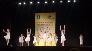 СТК Танцбург. совр танец, смешанная гр (8-13 лет) "Попроси у облаков". хореограф Козлова Варвара.