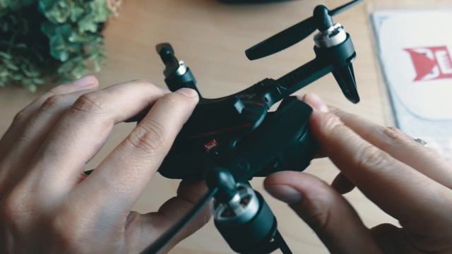 MJX Bugs 3 Mini is AWESOME! [Review] Another great quadcopter! смотреть онлайн