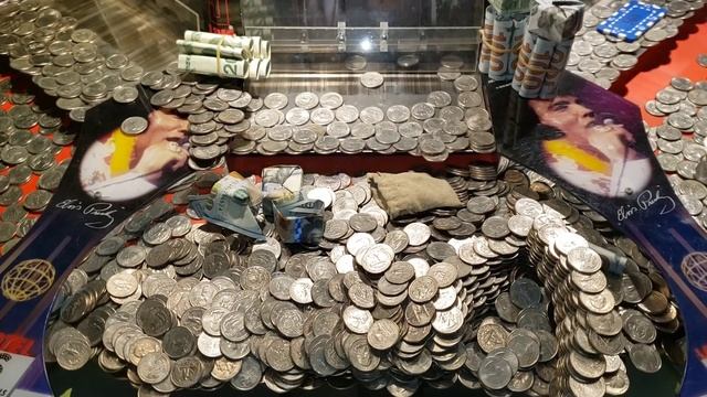 CASINO MISTAKE PAYS BIG ... Playing The High Limit Coin Pusher Jackpot WON MONEY ASMR смотреть онлайн
