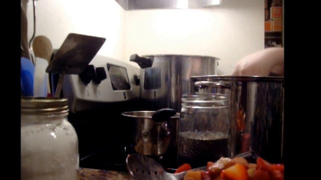 Home Canning: Amazing Strawberry Rhubarb Pie Filling смотреть онлайн