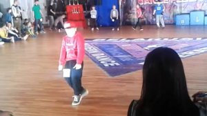 Отличный хип-хоп. Соло-дети. Мальчику 8 лет