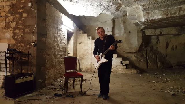 test acoustique d'une grotte, bugera V22, epiphone explorer 1984 смотреть онлайн