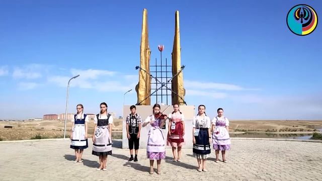 «Не зная прошлого, невозможно понять подлинный смысл настоящего и цели будущего.» смотреть онлайн