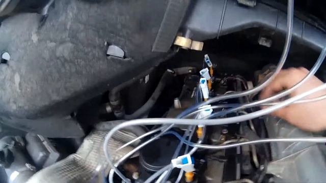Проверка форсунок common rail mercedes sprinter на слив в обратку при помощи капельниц и шприцов смотреть онлайн