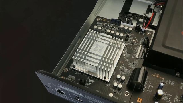 Magnetar UDP900 Player Launches As A Rival to The Panasonic UB9000, Reavon UBR-X110 & Pannde PD-6 смотреть онлайн
