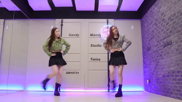 NMIXX "O.O" Dance cover by Sandy&Mandy смотреть онлайн