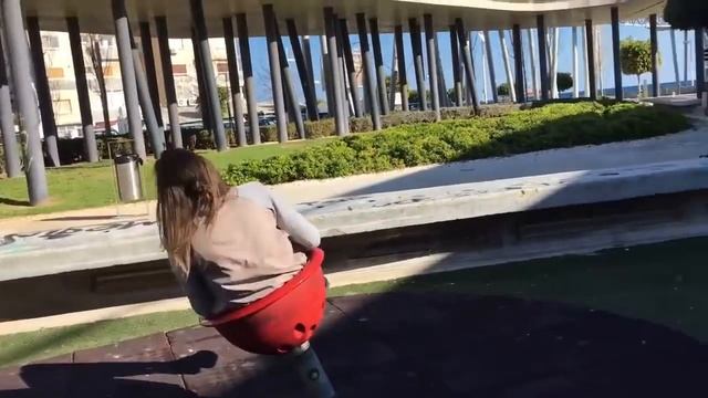 консумация кипр | работа хостес кипр | работа танцовщицам | Девушки работают и отдыхают на Кипре