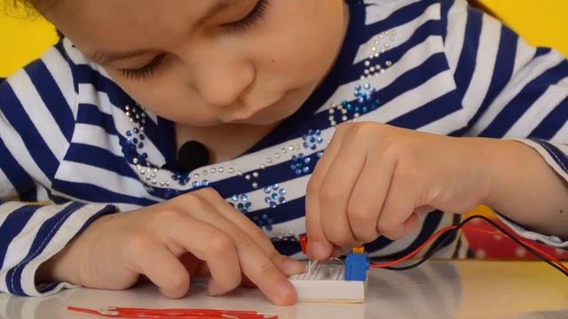 Ардуино проекты с Микроником. #2 Разноцветные огни