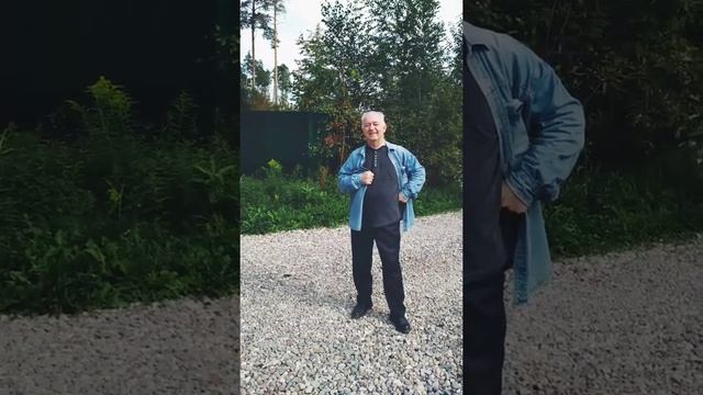 Осень выкрасила клены колдовским каким-то цветом... смотреть онлайн