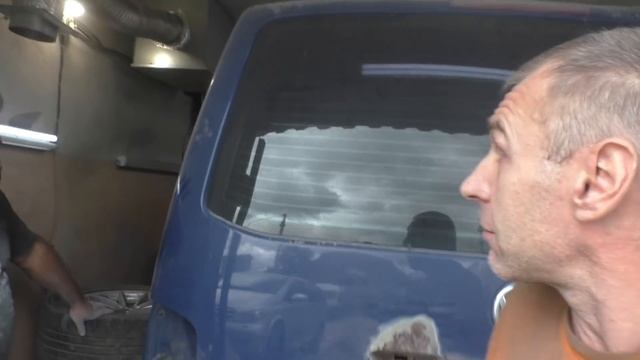 Жека вернулся! VW T5 " СИНЯК" теперь на полняк! смотреть онлайн