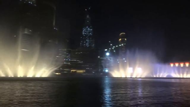 Фонтаны Дубая - Восьмое чудо света. смотреть онлайн