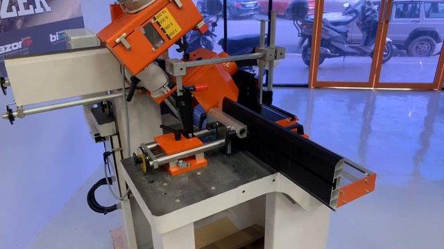 MF130 spindle moulder from Wood-Mizer смотреть онлайн
