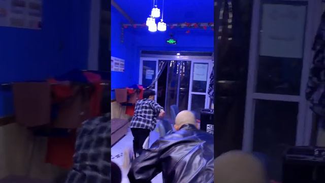 强制被剃光头 смотреть онлайн