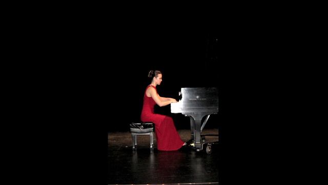 Natasha Marin plays Beethoven Sonata op. 31 #1 смотреть онлайн