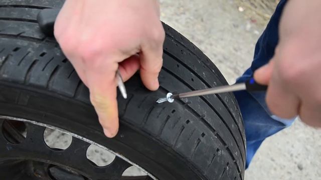 Ремонт шины в дороге. Как устранить прокол в колесе. смотреть онлайн