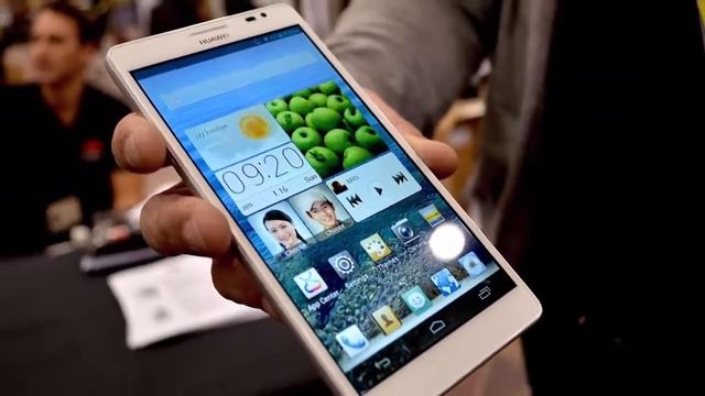 Чем больше экран смартфона тем лучше? смотреть онлайн