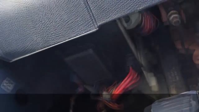 Gdzie są bezpieczniki w Ford Mondeo MK1 / MK2 смотреть онлайн