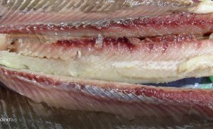 Разделать селёдку за 1 минуту, чтоб не было костей. Быстро и просто