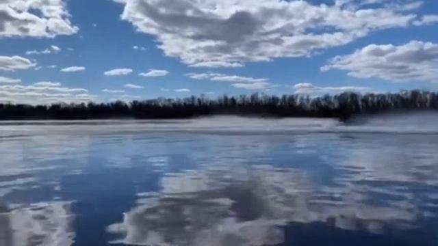 Майские хлопоты смотреть онлайн