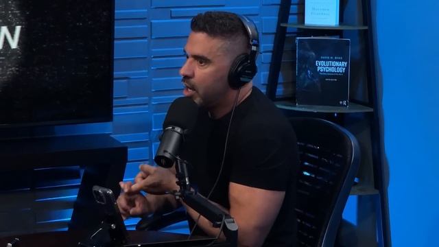 Why Everyone Hates Lana Rhodes And Mia Khalifa In The P*on Industry -Ft @pillowtalkwithryan смотреть онлайн